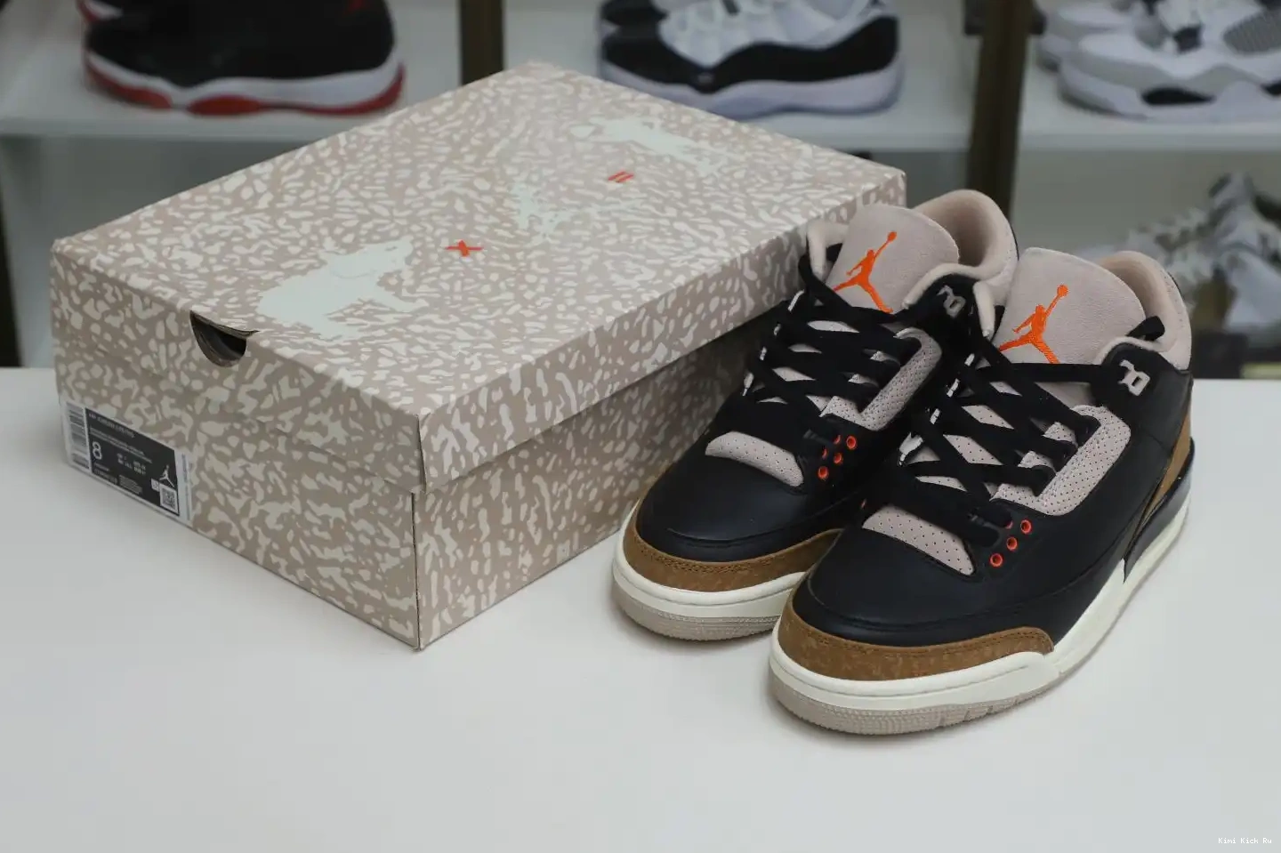 AIR DESERT Kimikick CT8532 CEMENT JORDAN 3 0511